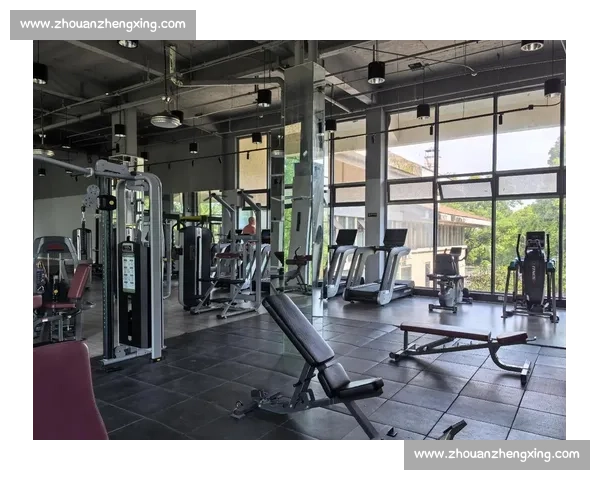 健身房撸铁成瘾小心！康复训练才是避免受伤的关键